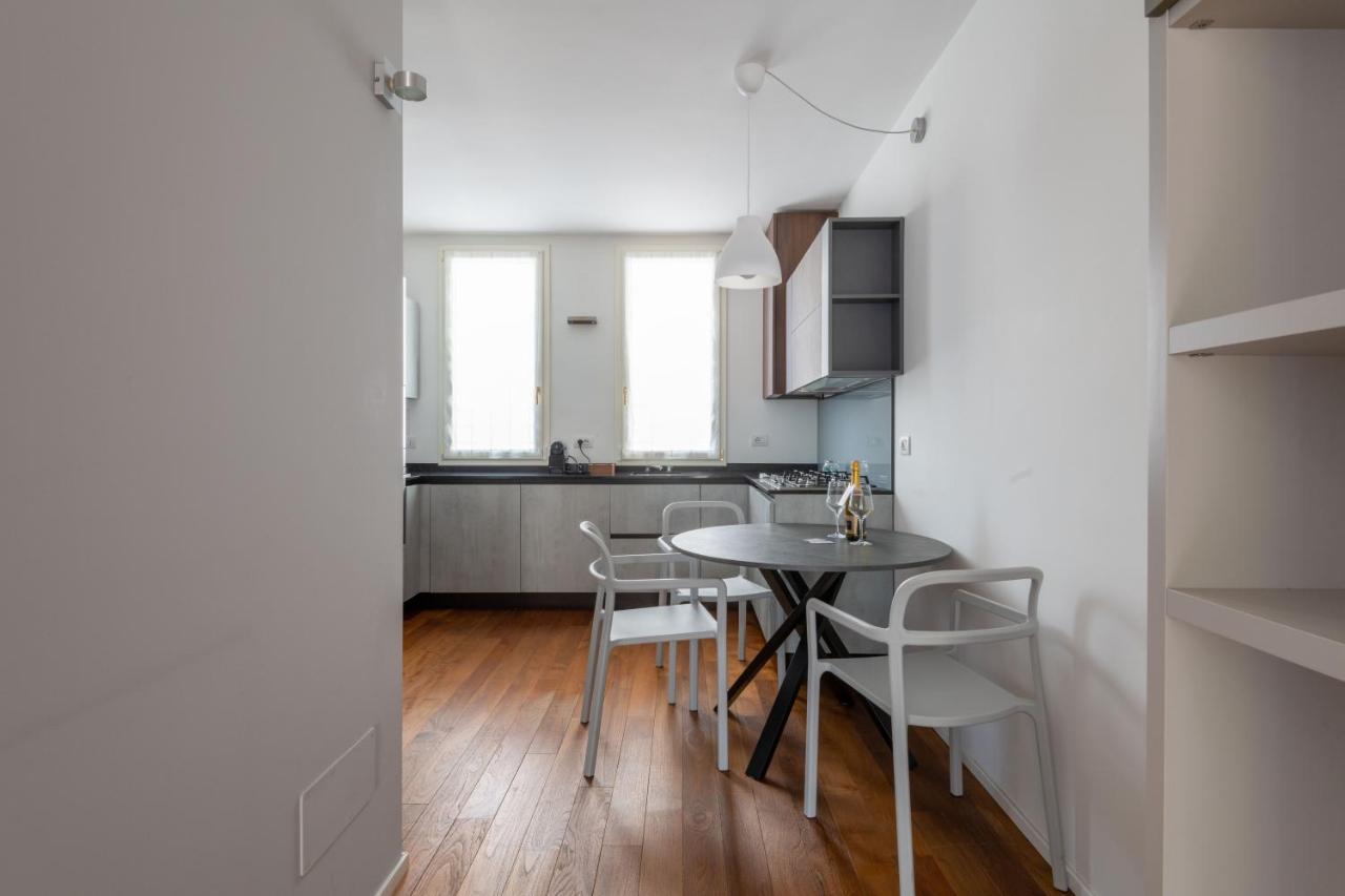 Milano Apartments Voghera Exteriér fotografie